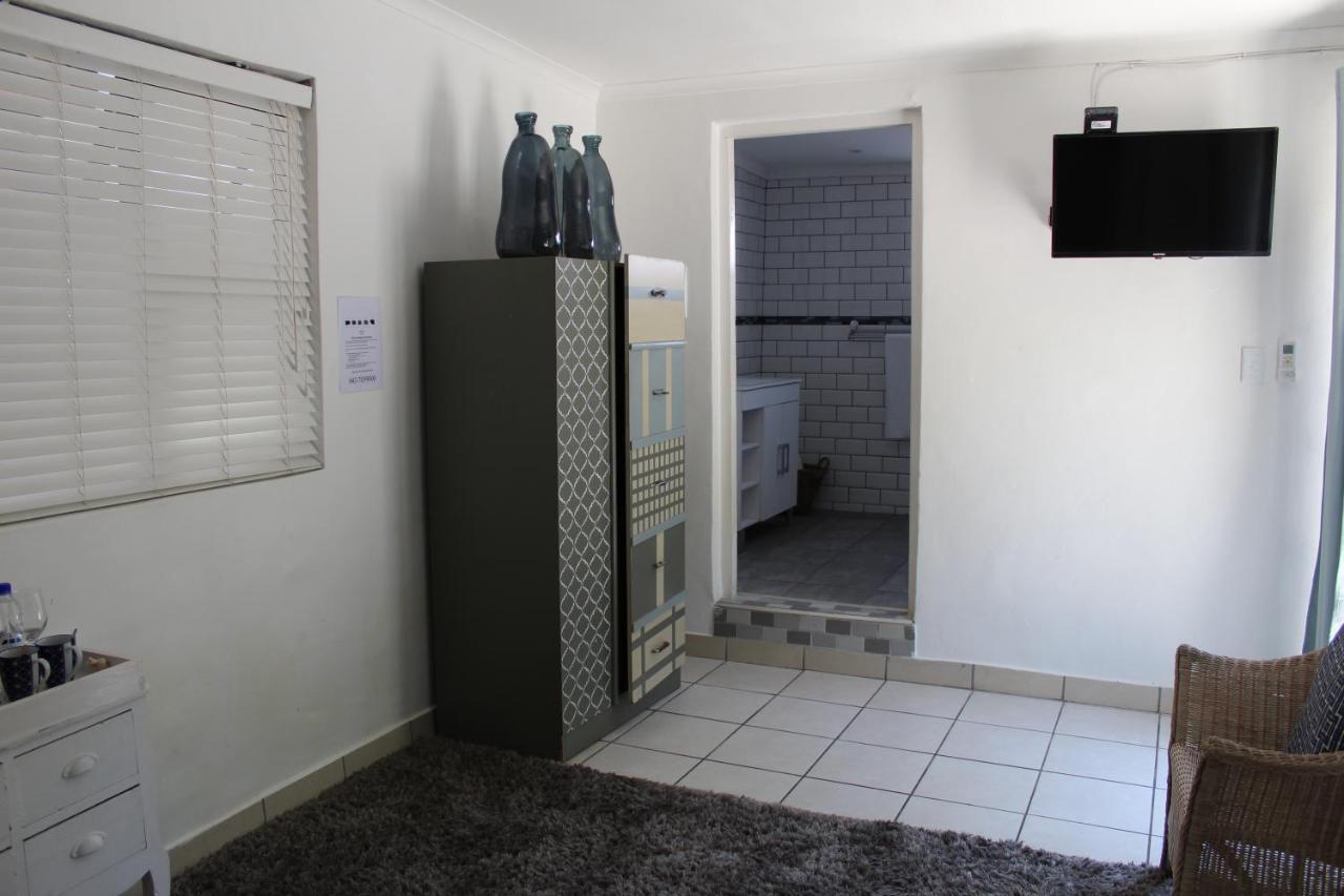 Blue'S Guest House - East London Bonza Bay Luaran gambar