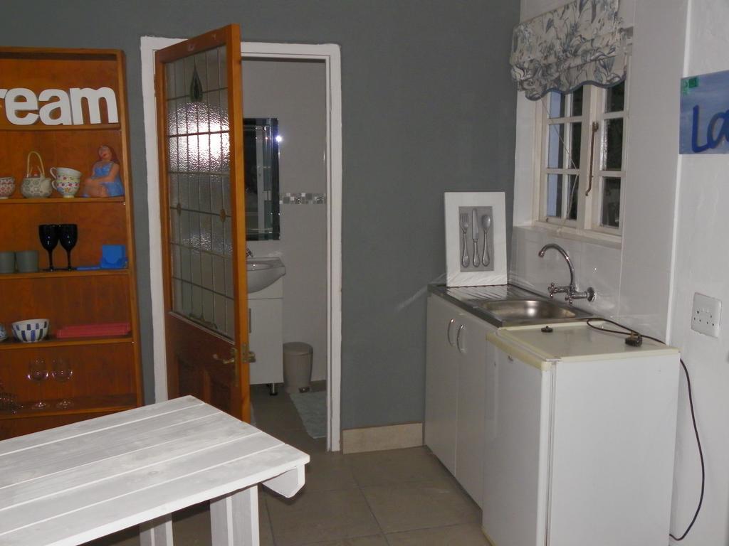 Blue'S Guest House - East London Bonza Bay Luaran gambar