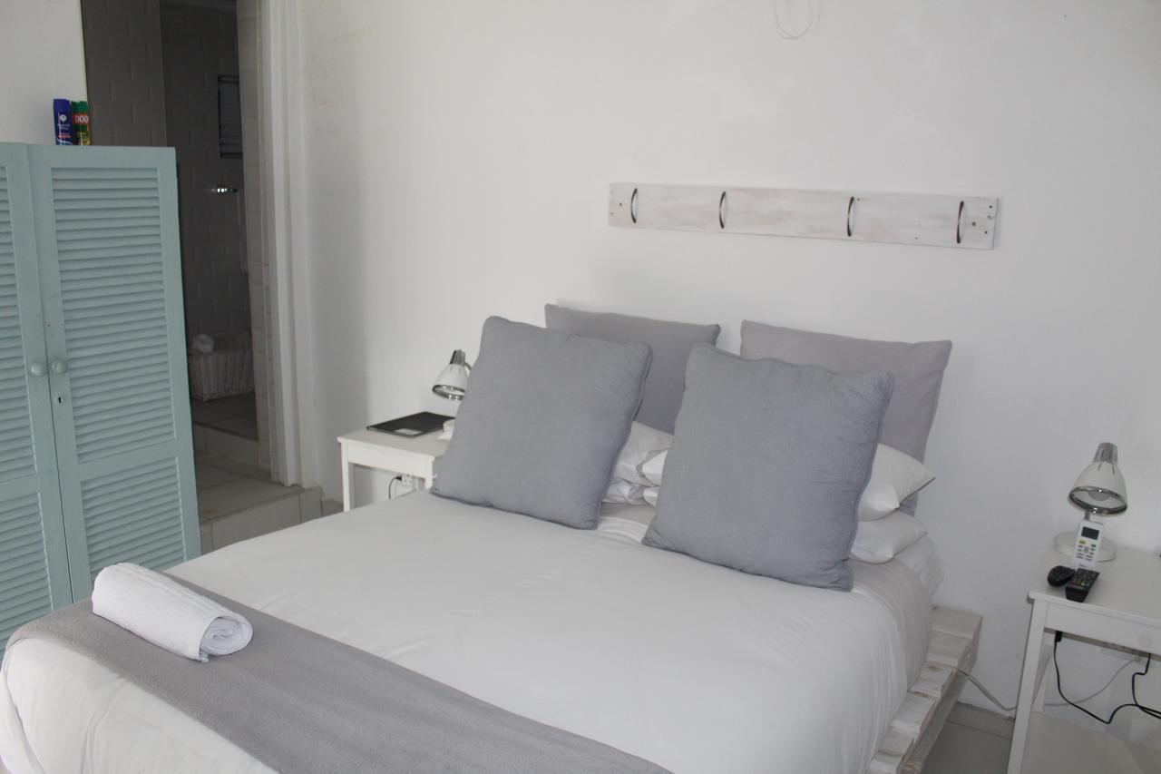 Blue'S Guest House - East London Bonza Bay Luaran gambar