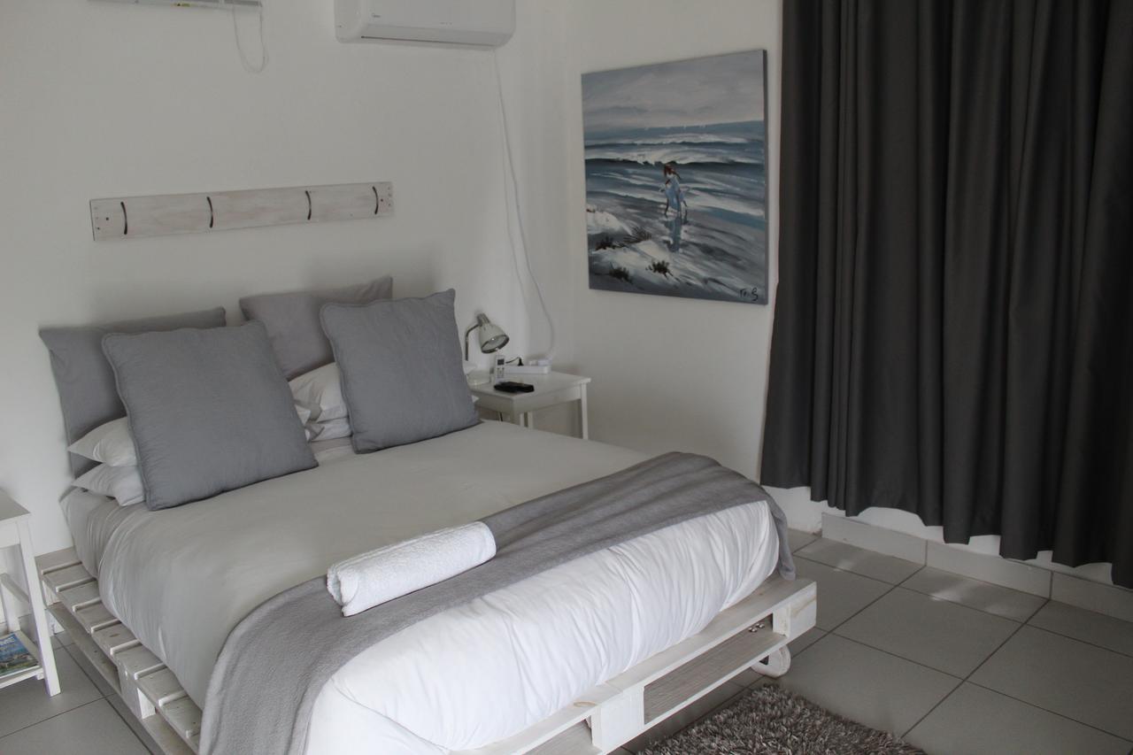 Blue'S Guest House - East London Bonza Bay Luaran gambar