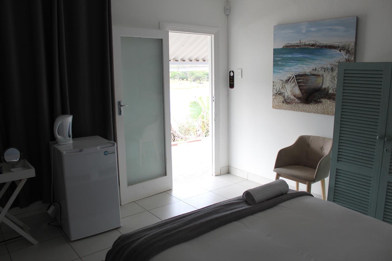 Blue'S Guest House - East London Bonza Bay Luaran gambar